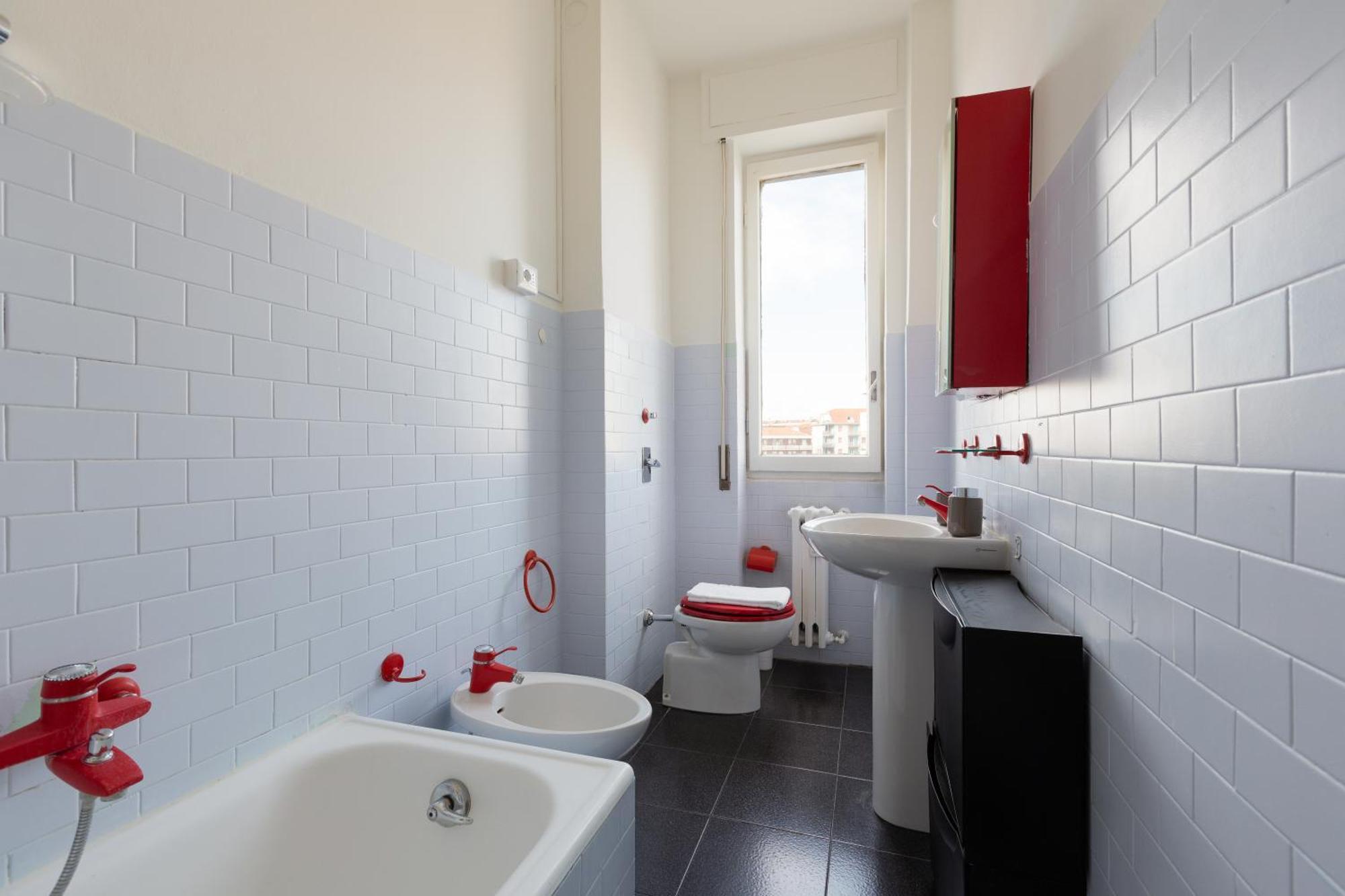 Corvetto M3 - Comfy Apt. With Balcony! Милан Экстерьер фото